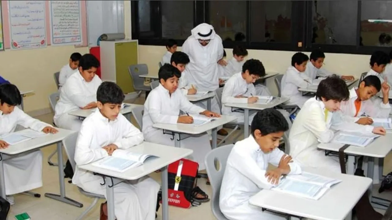 رسميا .. موعد بداية تطبيق الدوام الشتوي لجميع المدارس التعليمية بالسعودية 1446 2 رسميا .. موعد بداية تطبيق الدوام الشتوي لجميع المدارس التعليمية بالسعودية 1446