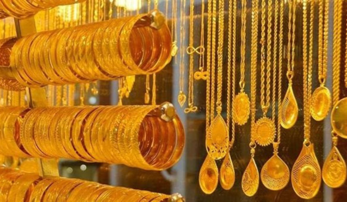 ” بعد زيادة أسعار البنزين سعر الذهب عدي الحدود” تعرف علي سعر الذهب وقيمة الزيادة اليوم الجمعة 18 أكتوبر في مصر بالإضافة إلي تأثير العوامل المحلية عليه