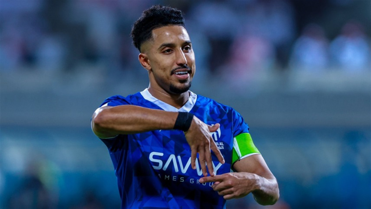 فشل في تشخيص إصابة سالم الدوسري.. مطالب عاجلة برحيل طبيب المنتخب السعودي 5 فشل في تشخيص إصابة سالم الدوسري.. مطالب عاجلة برحيل طبيب المنتخب السعودي