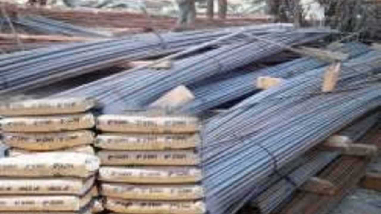 الحديد ينخفض والأسمنت يرتفع.. اسعار مواد البناء اليوم الأثنين الموافق 11 نوفمبر 2024 وعز يسجل انخفاضا مستمرا