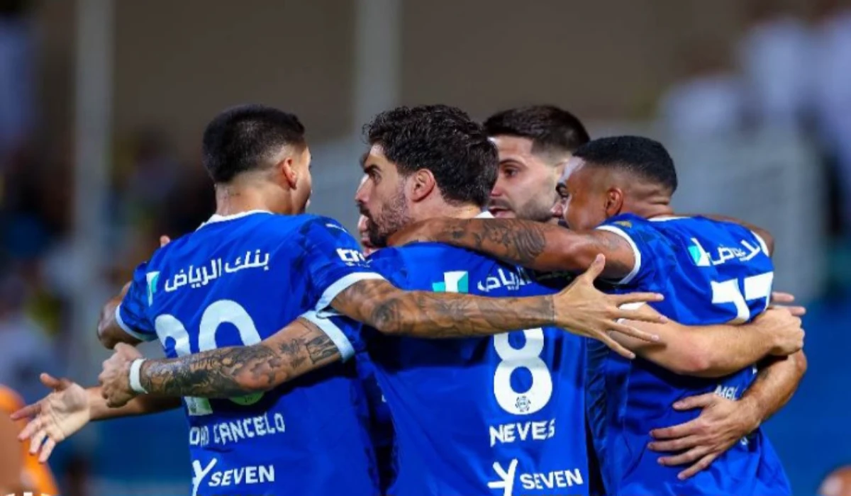 “صدام ناري”.. القنوات الناقلة لمباراة الخليج والهلال في دوري روشن السعودي وموعد اللقاء