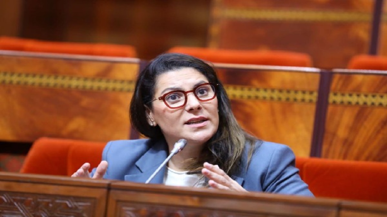 أول تعليق للوزيرة فاطمة المنصوري بعد غيابها عن افتتاح دورة البرلمان المغربي وأنباء عن قرار صارم بشأنها