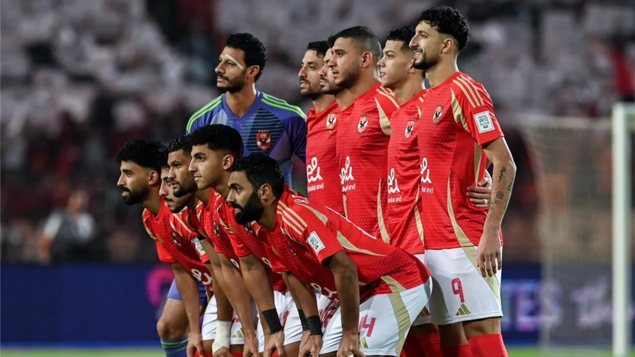 معلق مباراه الاهلي وسيراميكا اليوم في الدوري المصري 2025 والقنوات الناقلة