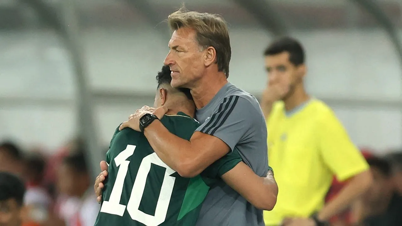 “بديل الدوسري”.. كيف أخطأ هيرفي رينارد قبل مواجهة السعودية وأستراليا بتصفيات كأس العالم 2026؟