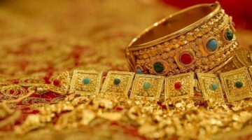 سعر الذهب عيار 21 اليوم بالمصنعية. كم سجلت أسعار الذهب والسبائك الثلاثاء 12 نوفمبر 2024؟