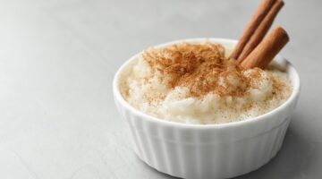 خطوات تحضير طبق الأرز باللبن” الحليب” على الطريقة المصرية التقليدية بنكهة شهية في المنزل