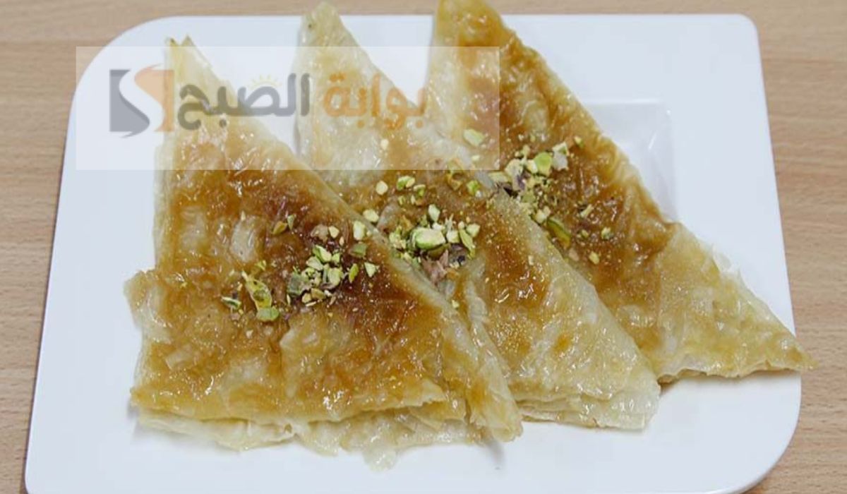 طريقة عمل فطيرة الفطاطري الحلوة بعجينة الجلاش بدون فرن