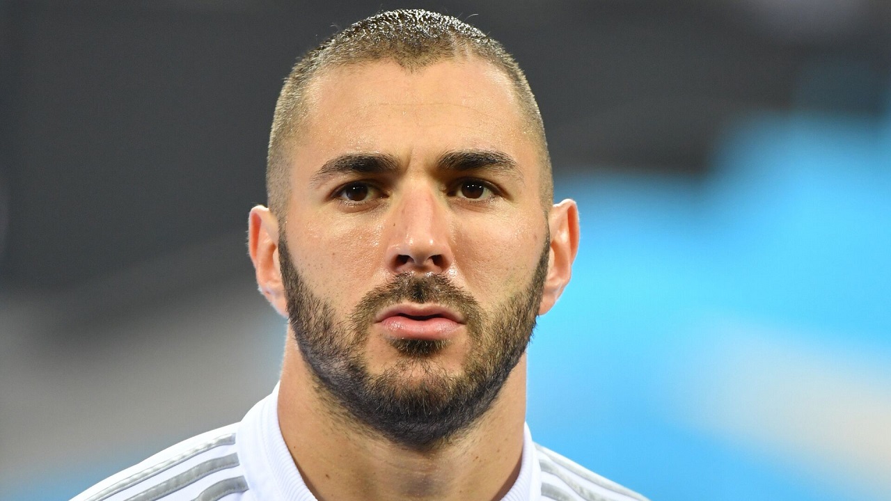 رسالة بنزيما الغامضة لجماهير الإتحاد قبل عودة دوري روشن من جديد