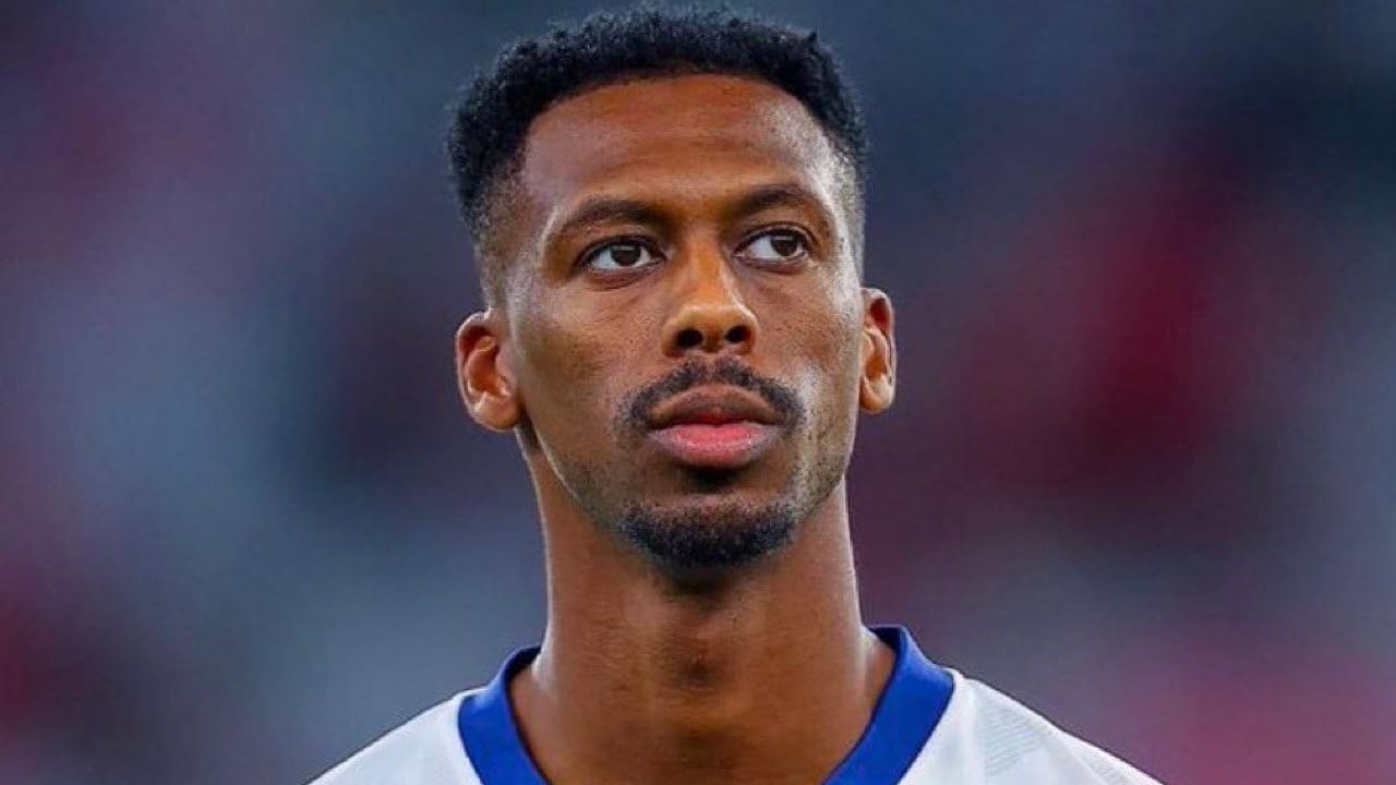 محمد كنو في مرمى النيران بعد خطأه الفادح في مواجهة أندونيسيا اليوم