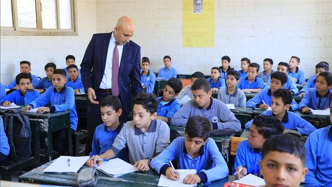 “أسبوعين متواصلين”.. موعد إجازة نصف العام لطلاب المدارس وامتحانات الفصل الدراسي الأول 2025