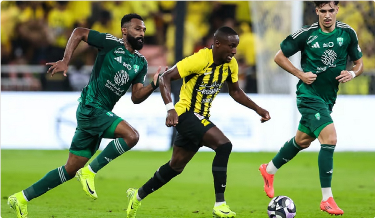 نادي الاتحاد يسيطر على جوائز الأفضلية خلال شهر أكتوبر 2024 بالدوري السعودي