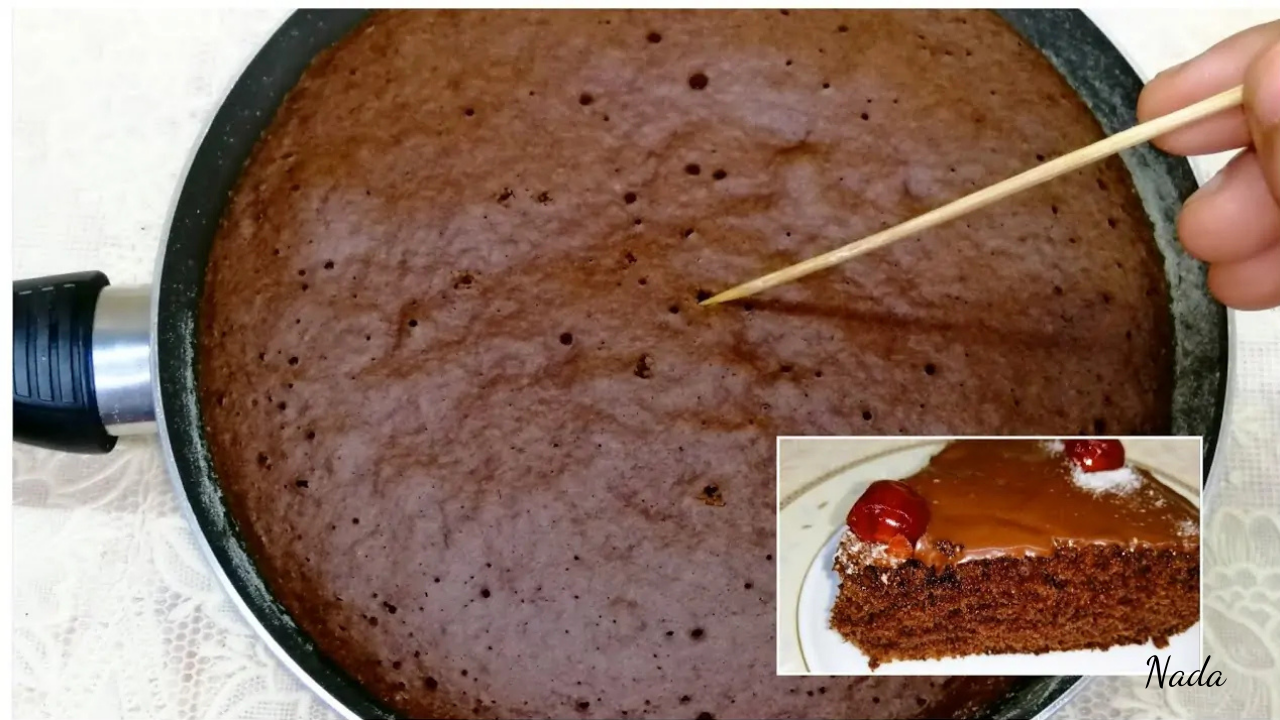 خطوات عمل الذ كيكه شوكولاته في الطاسه بدون بيض حليب 5 خطوات عمل الذ كيكه شوكولاته في الطاسه بدون بيض حليب