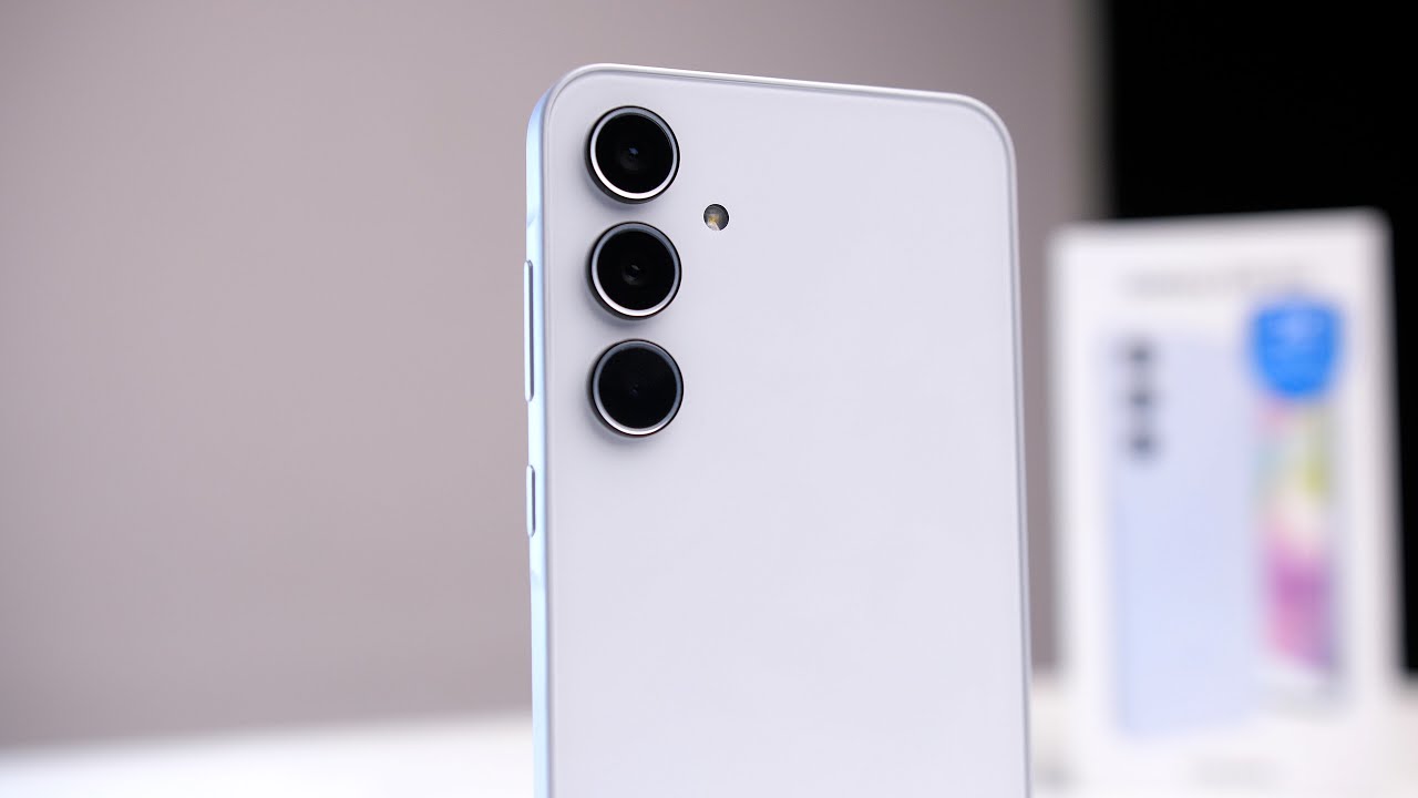 هاتف شبابي فخم لو اشتريته مش هتستغني عنه هاتف Samsung Galaxy A35 5G الاكثر مبيعاً المصمم بظهر زجاجي وبأداء ملوش منافس