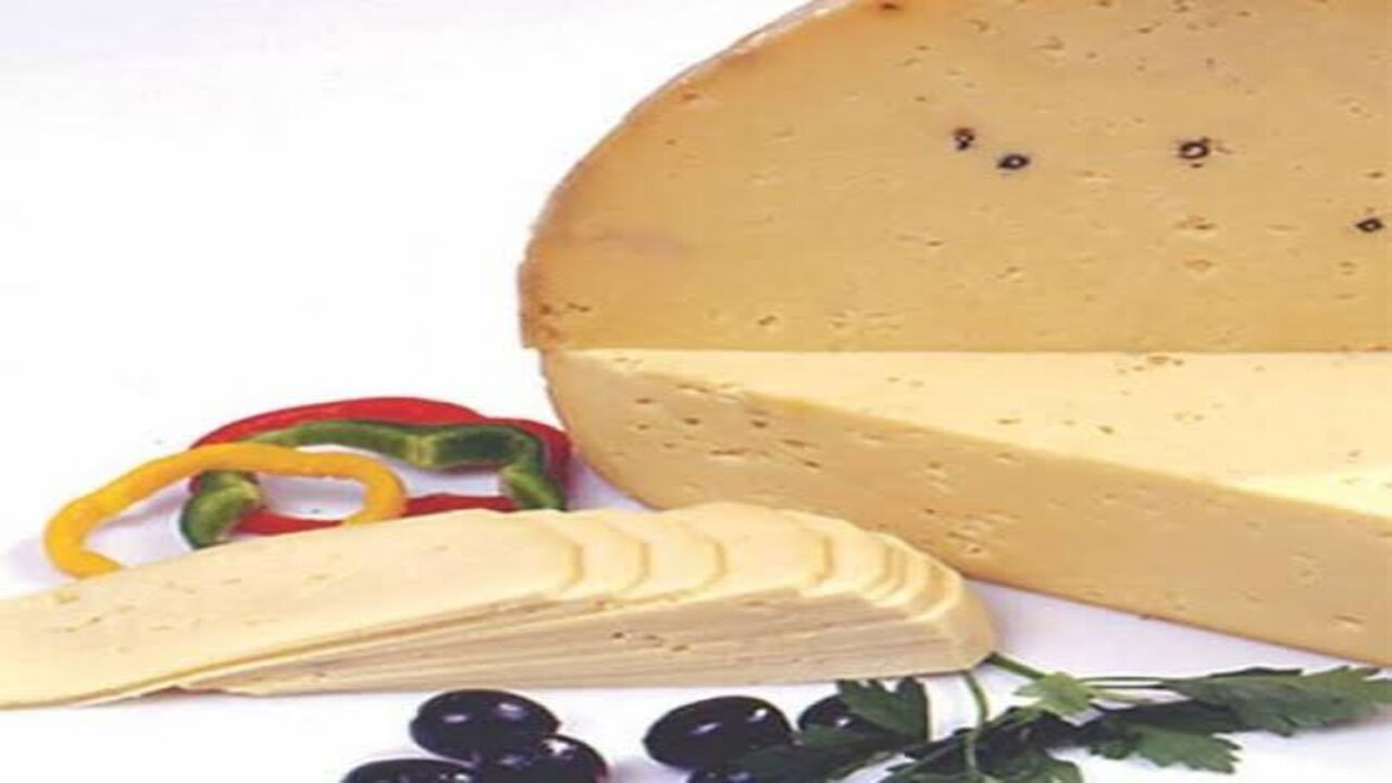 طريقة عمل الجبنة الرومي الكدابة في البيت بأبسط الوصفات 