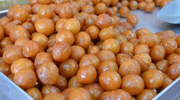 middle eastern desserts loukamades