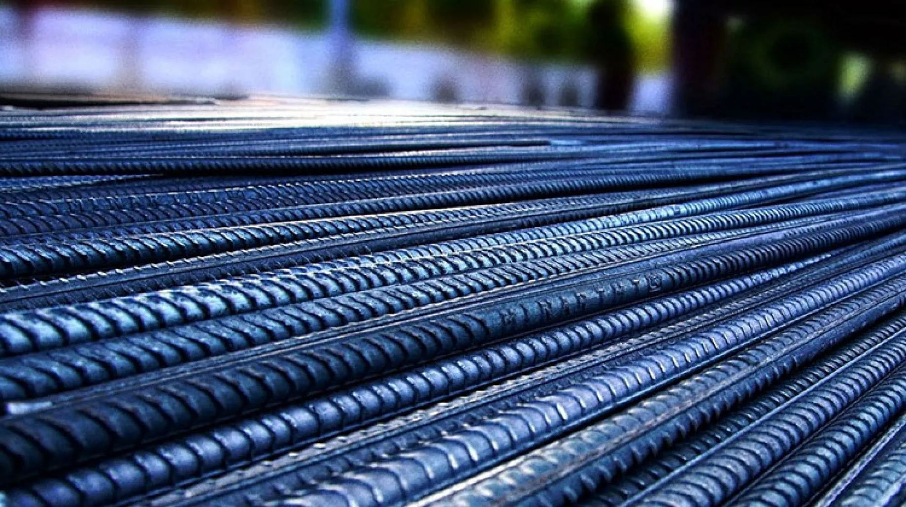 سعر طن الحديد والأسمنت اليوم السبت 12/7.. حديد عز والشركات الأخرى