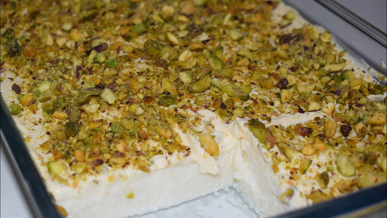 زي أشهر المحلات.. طريقة عمل حلى ليالي لبنان بالسميد والكريمة في البيت بتدوب في الفم 5 زي أشهر المحلات.. طريقة عمل حلى ليالي لبنان بالسميد والكريمة في البيت بتدوب في الفم
