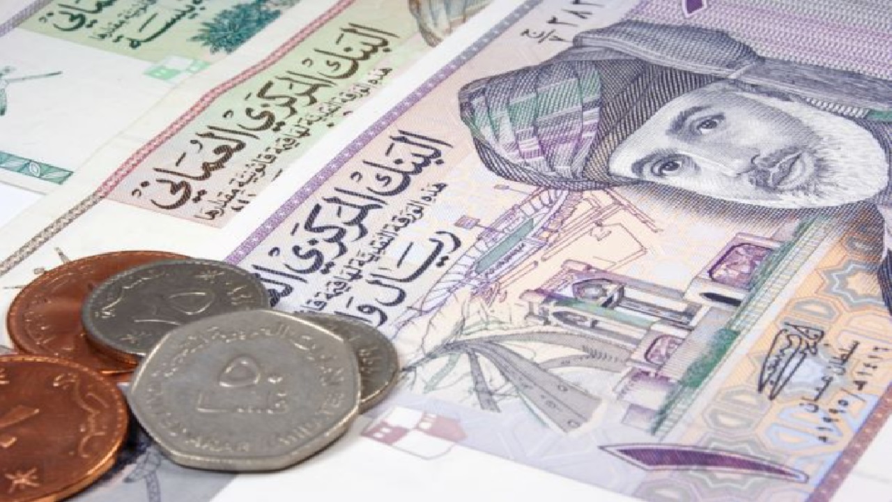 بعد ارتفاع الإيرادات 28,1 مليار ريال.. رسمياً الاثنين صرف رواتب الموظفين يناير بُعمان وأنباء 20% زيادة دائمة بمرسوم سلطاني 2025