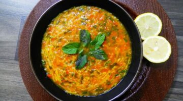 شوربة الشعيرية بالطماطم