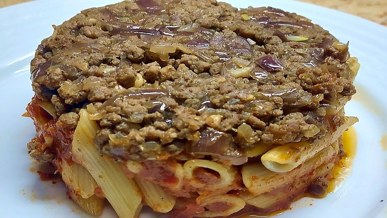 هتعميله أحسن من المطاعم.. اعرفي طريقة تحضير طاجن المكرونة باللحمة في البيت