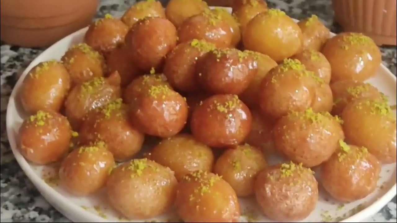 طريقة عمل حلوى العوامة اللذيذة مقرمشة من برة وطرية من جوه أحلى من الجاهزة 4 طريقة عمل حلوى العوامة اللذيذة مقرمشة من برة وطرية من جوه أحلى من الجاهزة