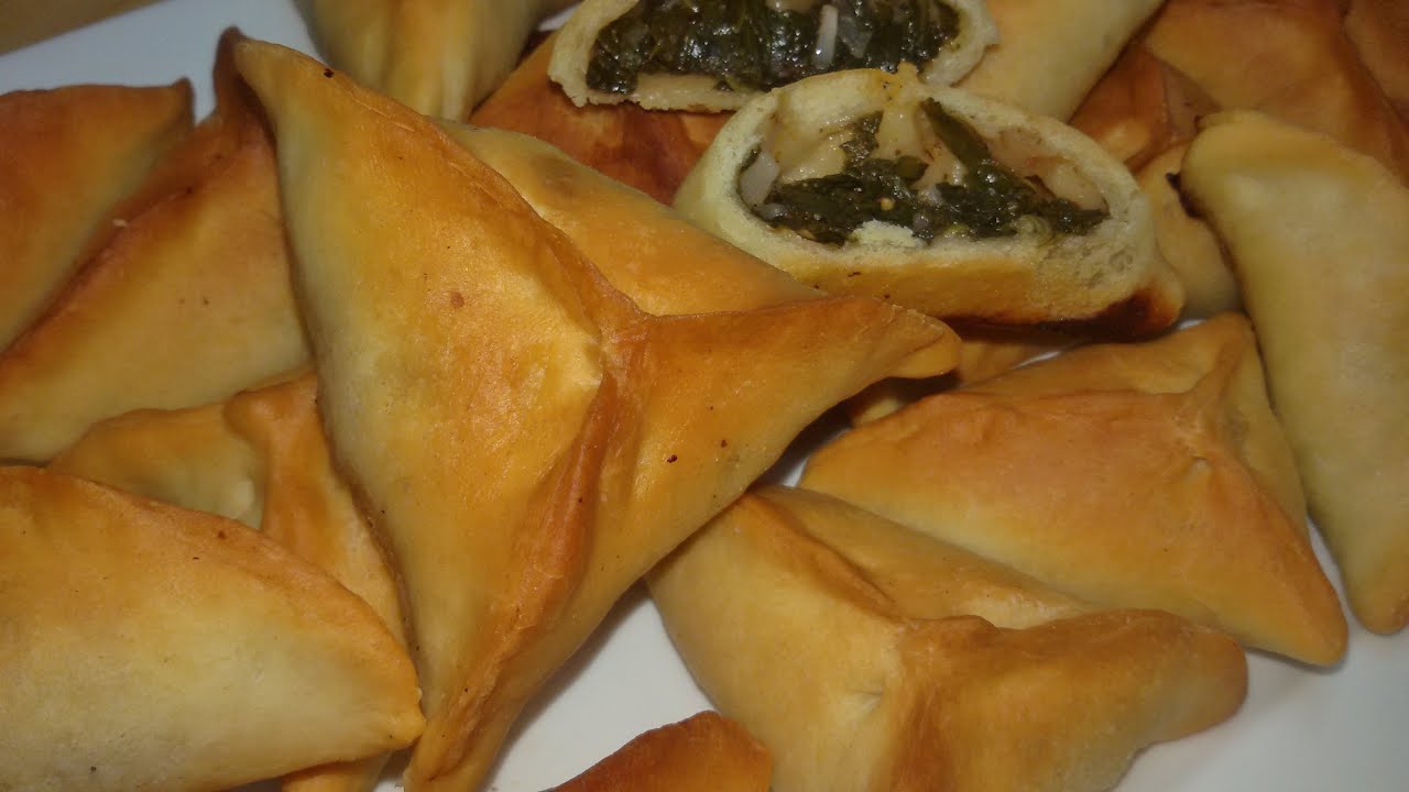 عجينة جاهزة ومكونات بسيطة تعلمي كيفية صنع فطائر السبانخ اللذيذة