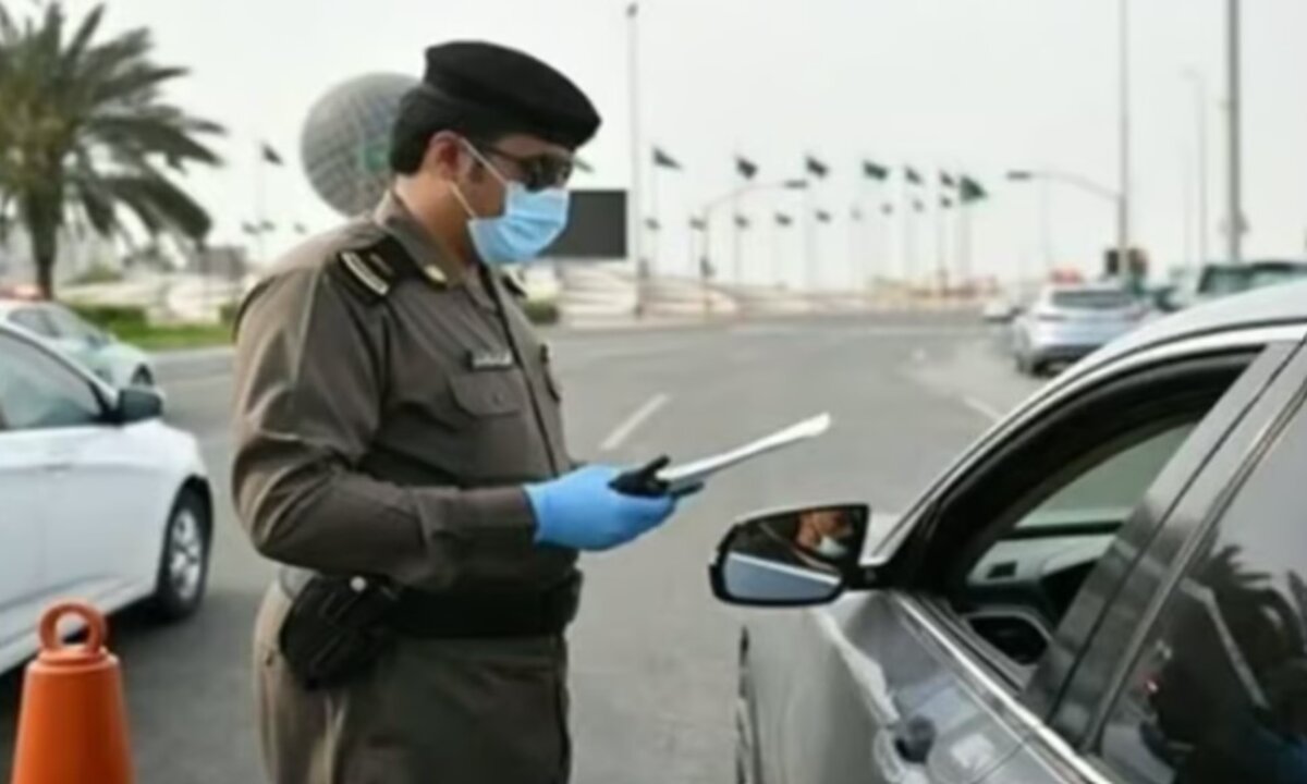 500 ريال غرامة فورية على أصحاب السيارات في السعودية لهذا السبب 2 500 ريال غرامة فورية على أصحاب السيارات في السعودية لهذا السبب