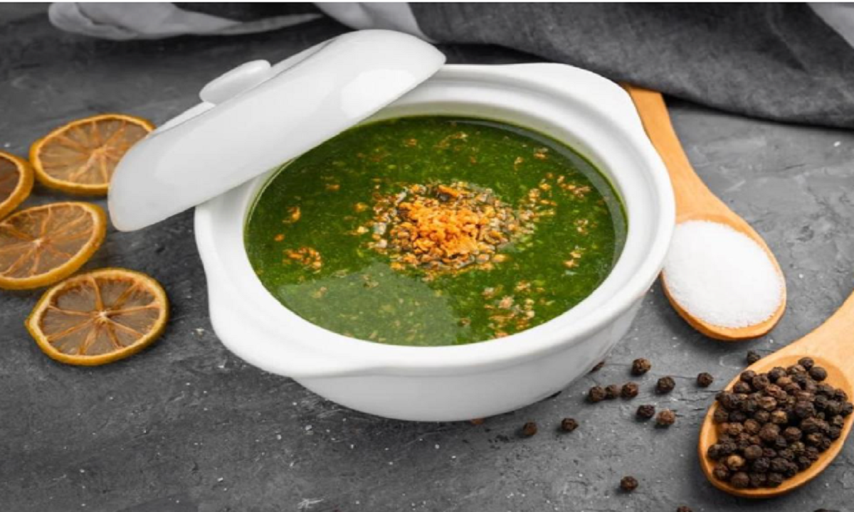 بأسرار المطاعم.. طريقة عمل الملوخية المصرية بمكونات بسيطة