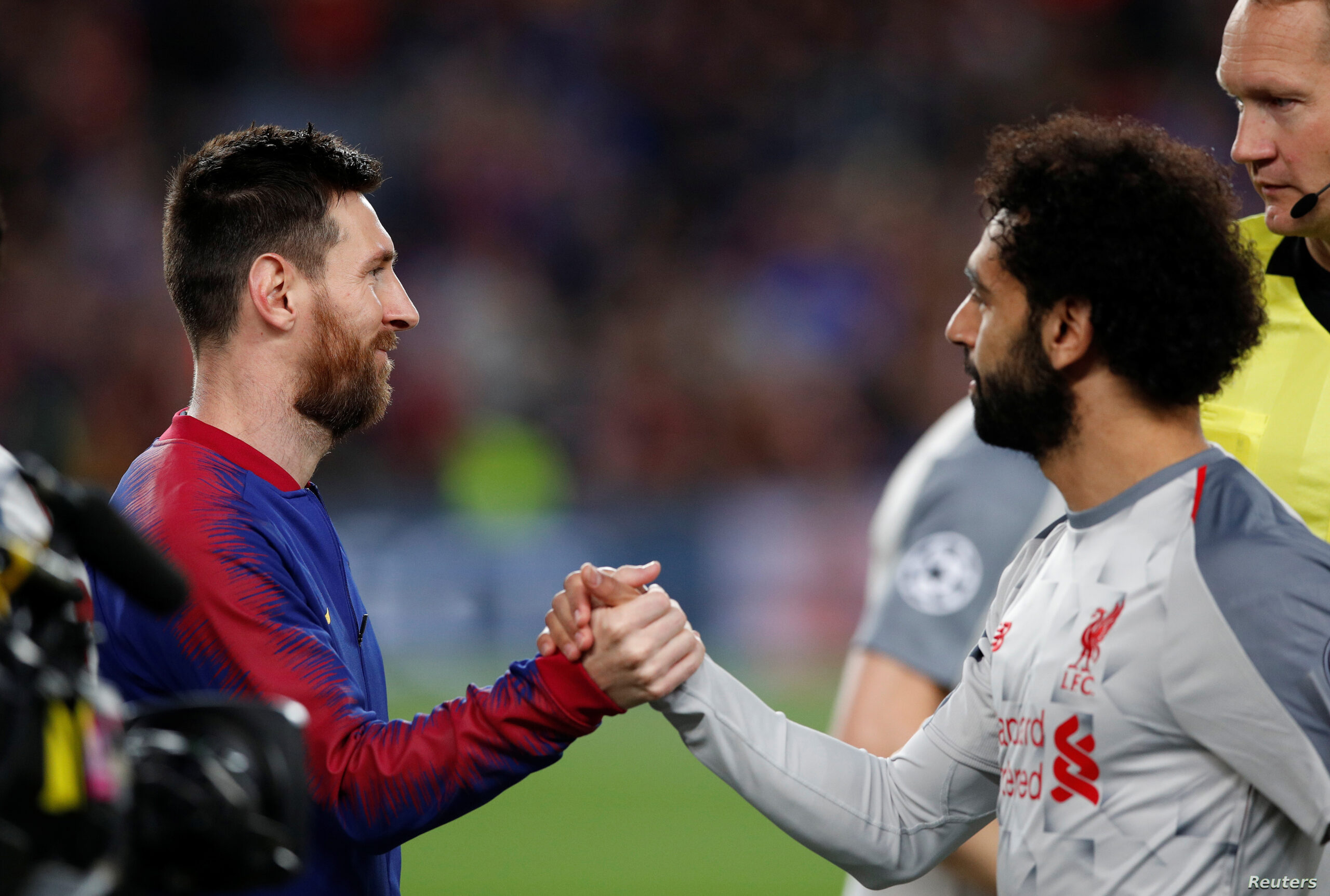السر في مكالمة مسي.. هل ينتقل محمد صلاح لفريق إنتر ميامي الأمريكي؟.. تقرير يكشف مفاجآت