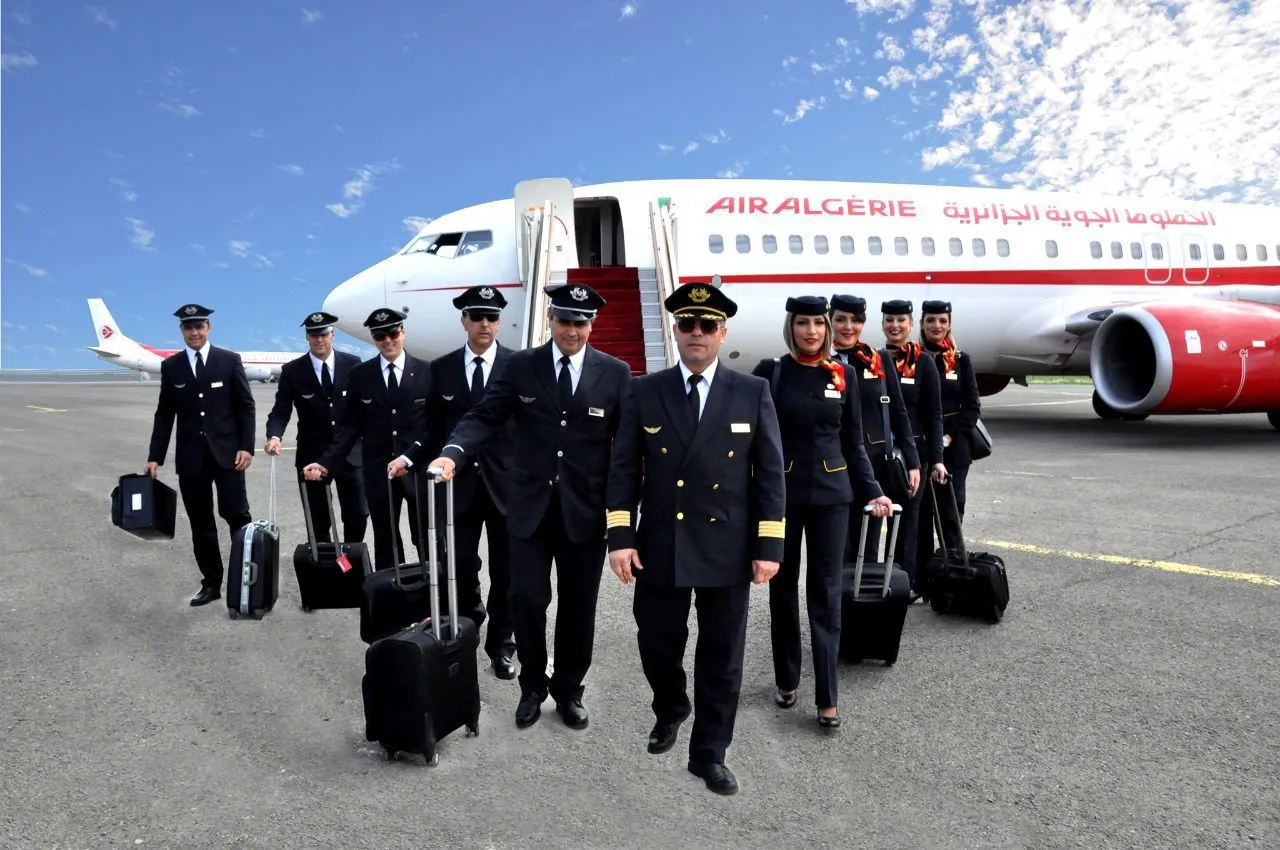 عاجل محتويات ملف التقديم “للجنسين” وظائف الخطوط الجوية الجزائرية والرابط airalgerie.dz الرسمي وأبرز الشروط 2025