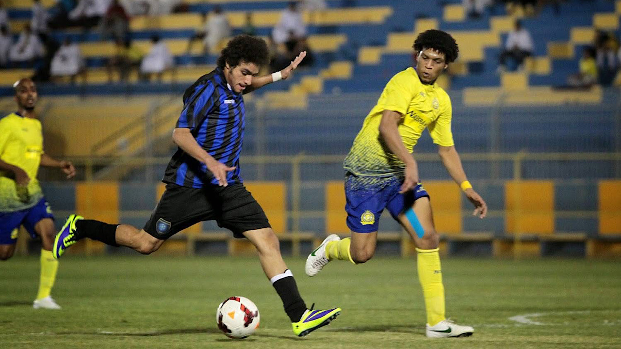 من هو معلق مباراة النصر والتعاون في دوري روشن السعودي 2024-2025؟