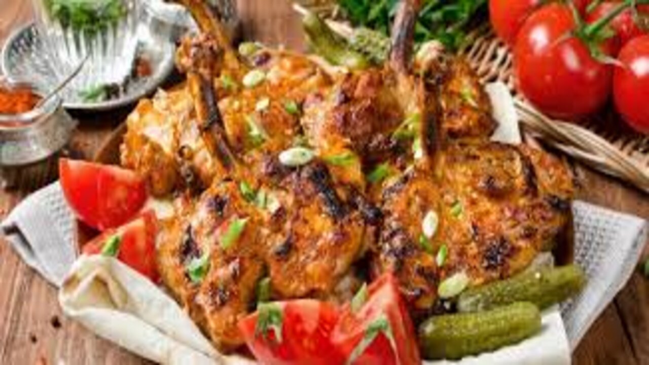 بطعم وشكل جديد.. طريقة عمل الدجاج التركي المشوي بمكونات سهلة وبسيطة وطعم لا يقاوم 5 بطعم وشكل جديد.. طريقة عمل الدجاج التركي المشوي بمكونات سهلة وبسيطة وطعم لا يقاوم