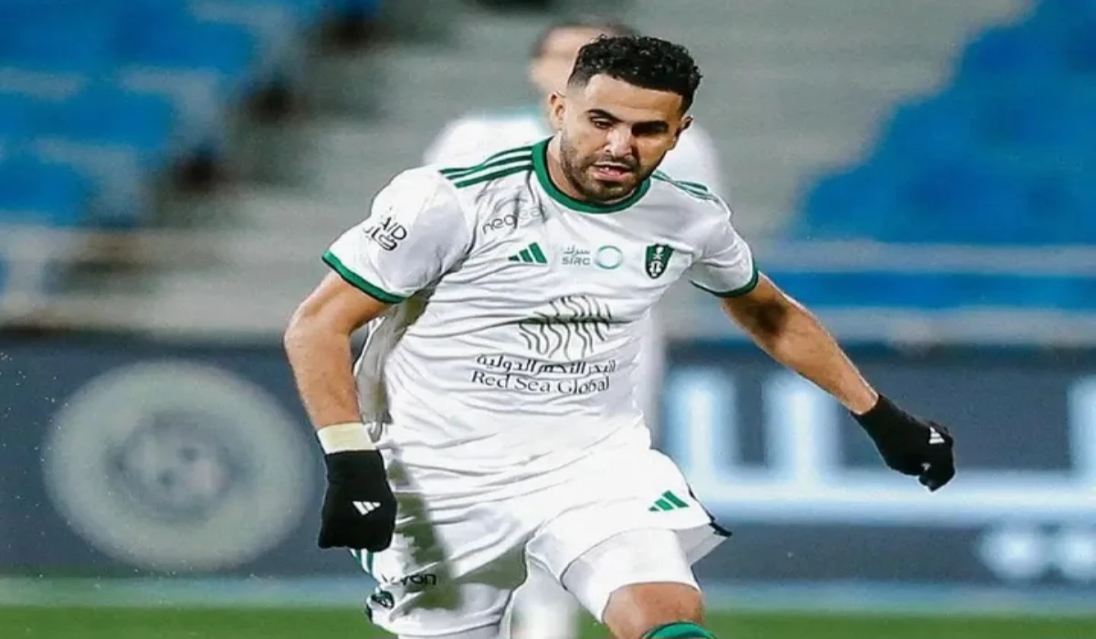القنوات الناقلة لمباراة الاتفاق ضد الأهلي في دوري روشن السعودي 2025 وموعد اللقاء 