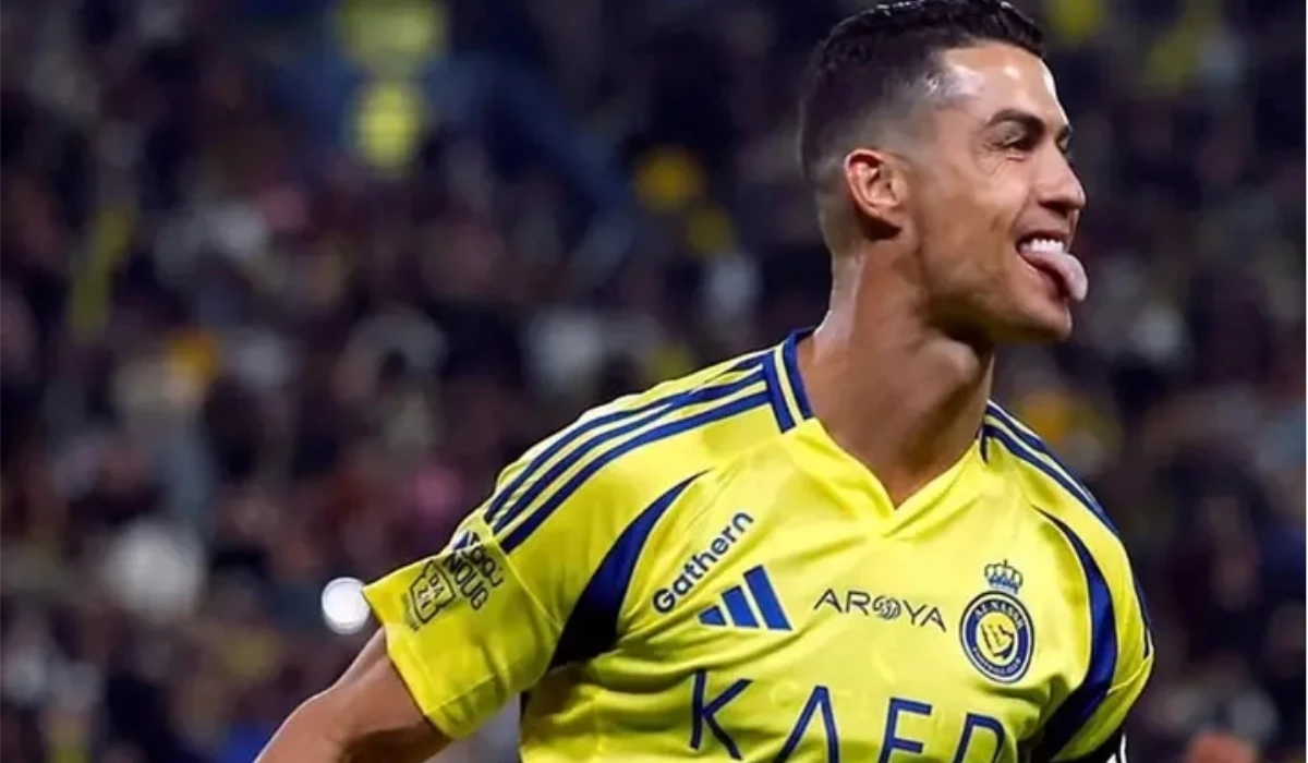 القنوات الناقلة لمباراة النصر والتعاون في الجولة 15 من دوري روشن السعودي 2025 ومعلق اللقاء