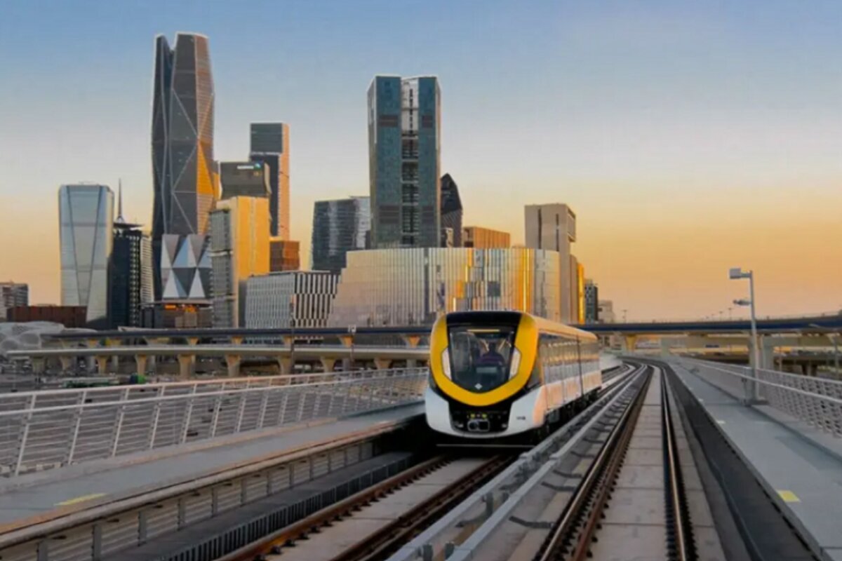 "مترو الرياض: خطوة نحو المستقبل المستدام وثورة في النقل العام" 2 “مترو الرياض: خطوة نحو المستقبل المستدام وثورة في النقل العام”