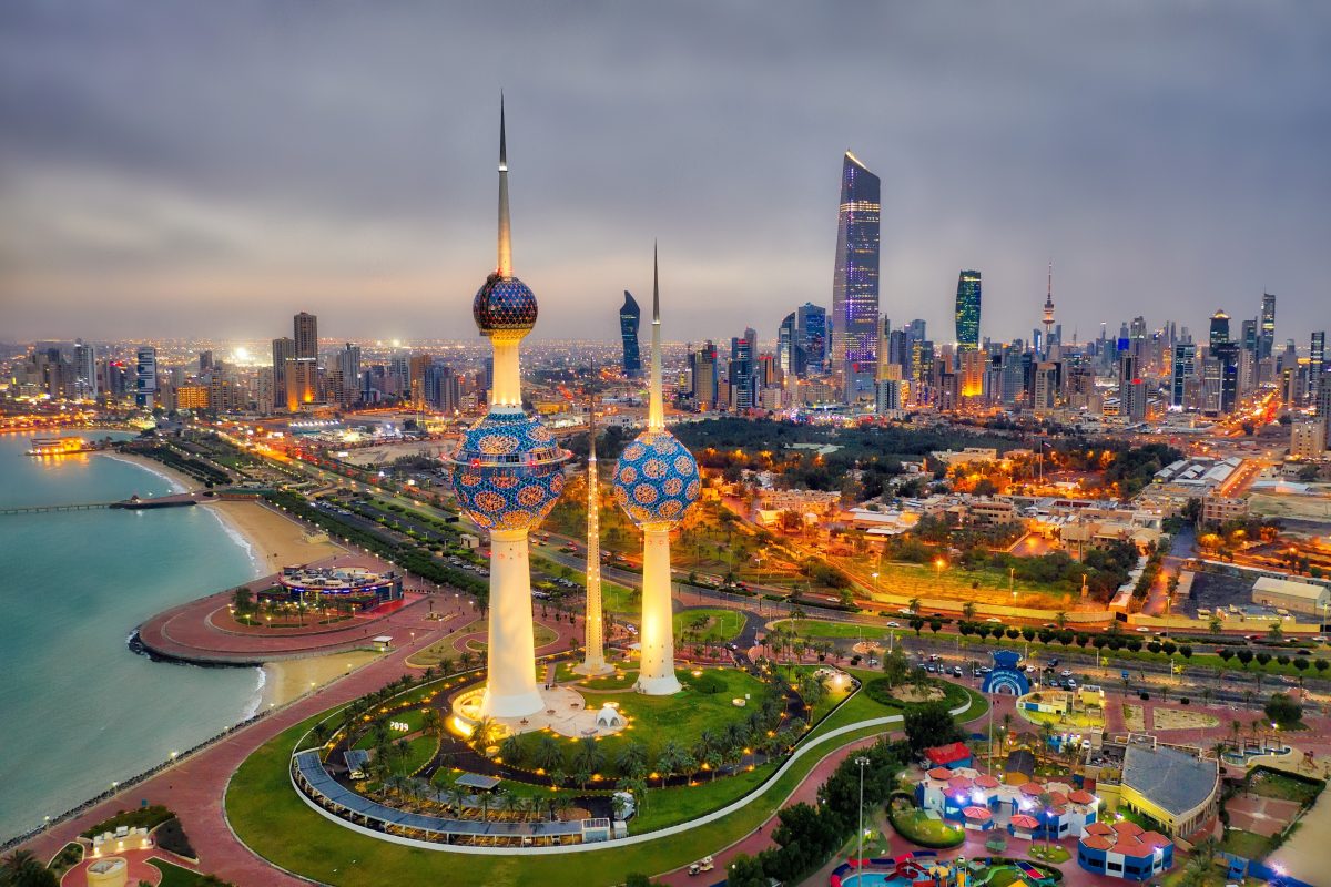 اسماء المسحوبة جناسيهم بقرار من أمير الكويت لعام 2025 وأسباب سحبها عنهم وتعويضات للمتضررين