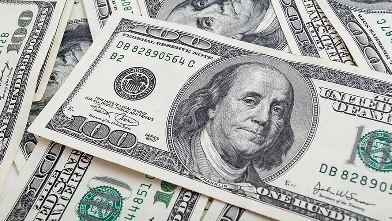 الأخضر يتراجع.. سعر الدولار اليوم مقابل الجنيه المصري في البنوك بعد آخر انخفاض 2 الأخضر يتراجع.. سعر الدولار اليوم مقابل الجنيه المصري في البنوك بعد آخر انخفاض