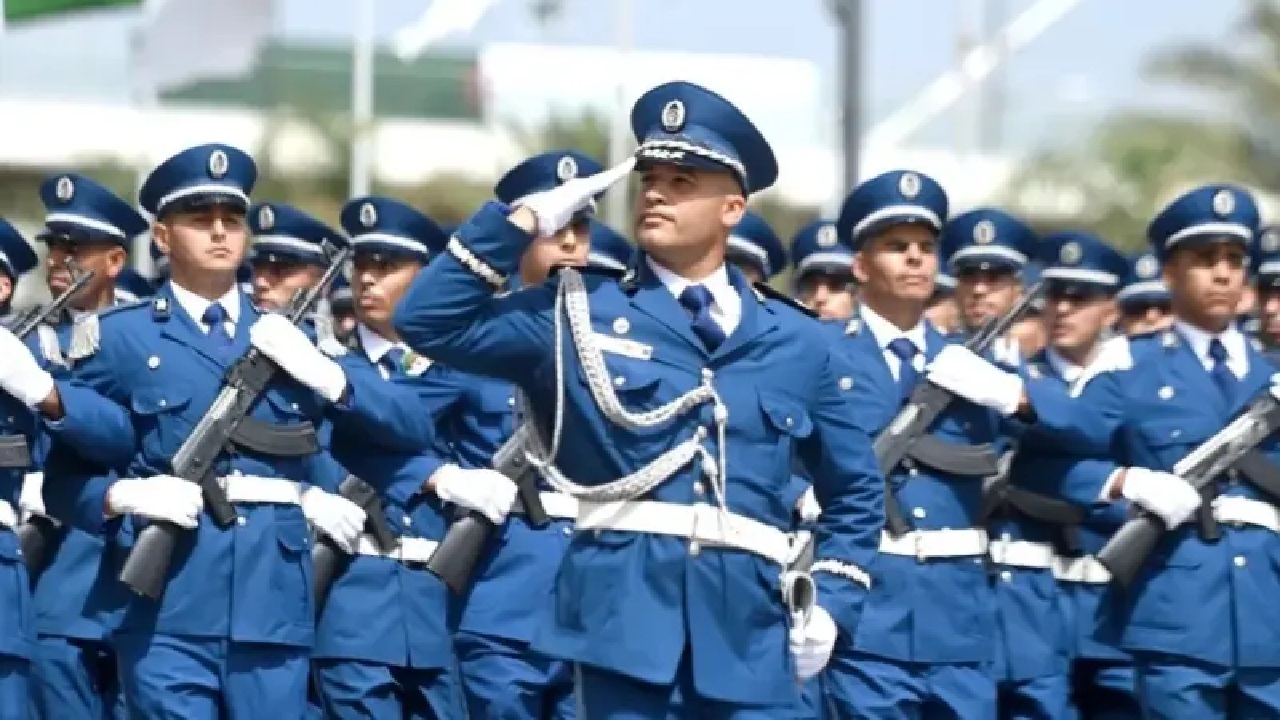 عاجل خطوات التقديم في الشرطة الجزائرية 2025 باستثناء وحيد وقيمة الرسوم وأماكن تقديم الملفات