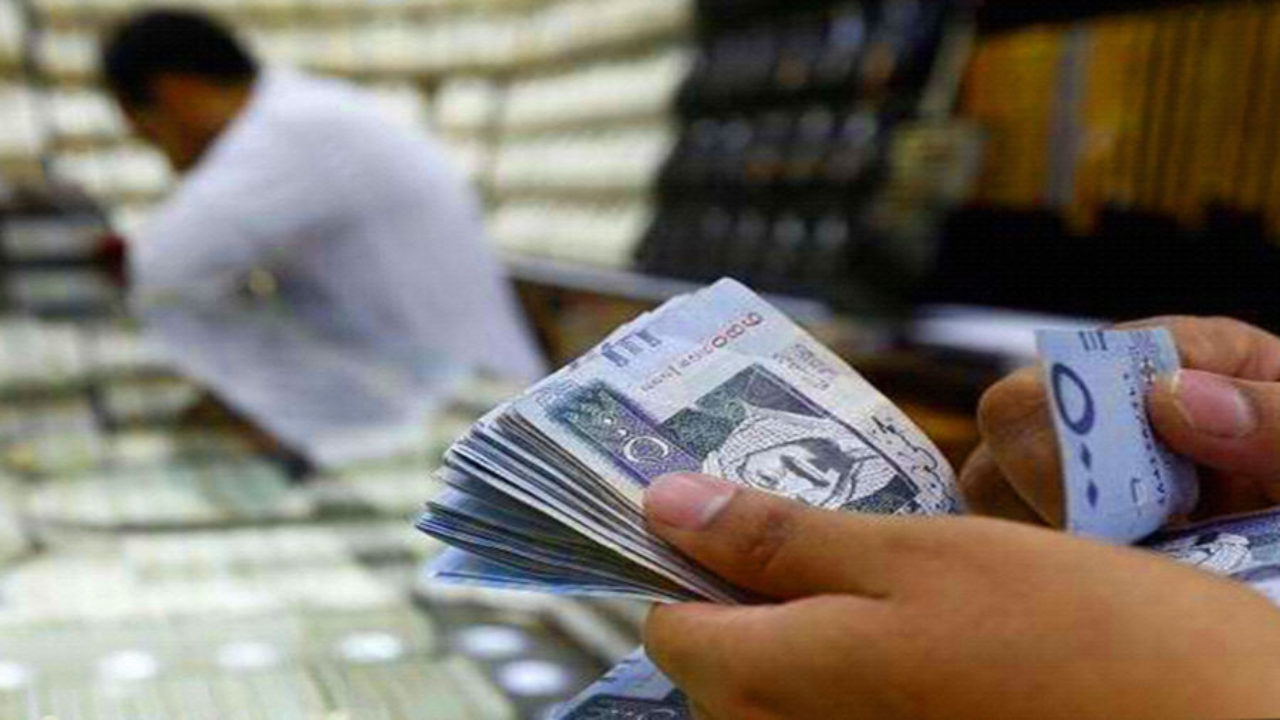 بعد مد سن التقاعد لـ 65 عامًا بضوابط.. التأمينات السعودية توضح الحد الأدنى لمعاش المشترك