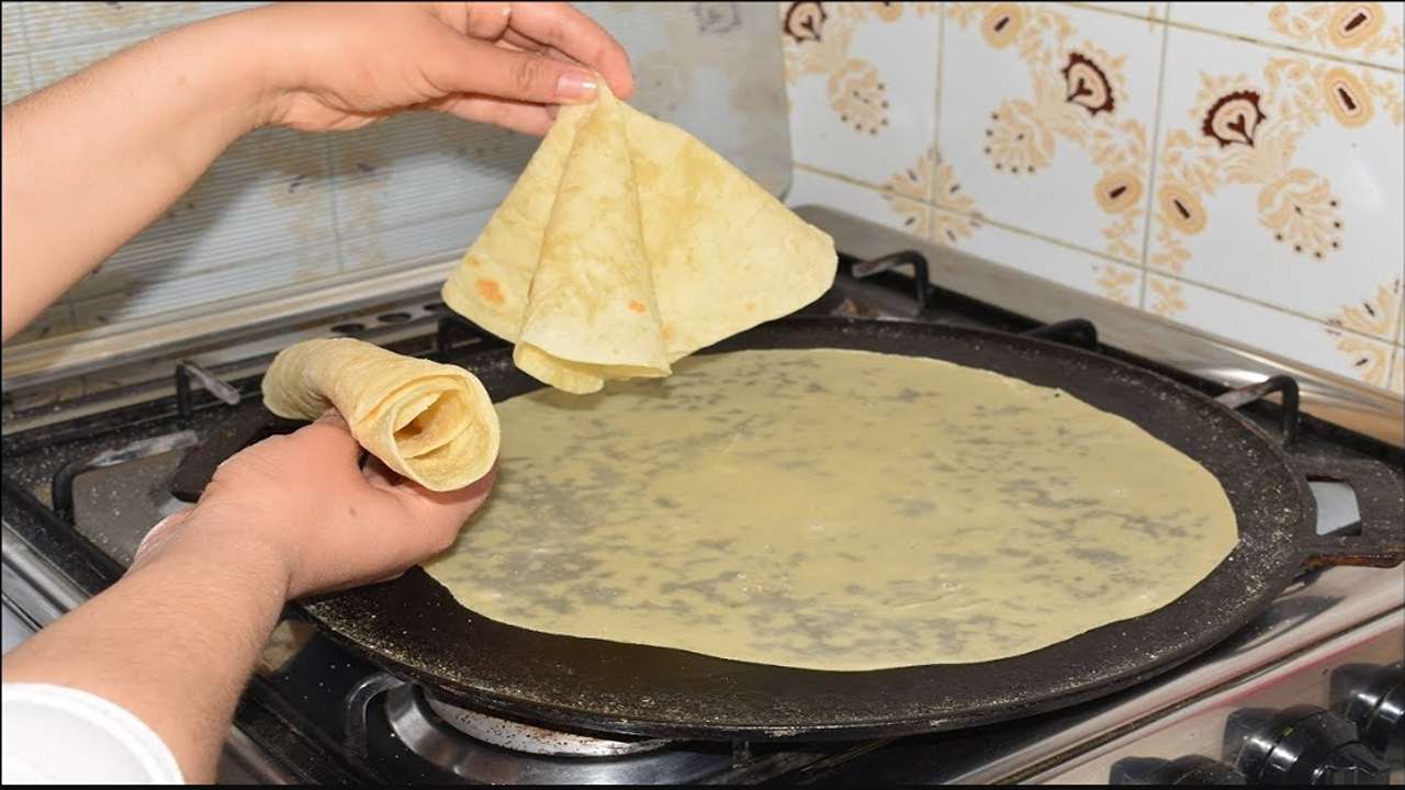 خبز التورتيلا الأصلي اعمليه في 5 دقائق بمكونات بسيطة وبطريقة سهلة وسريعة