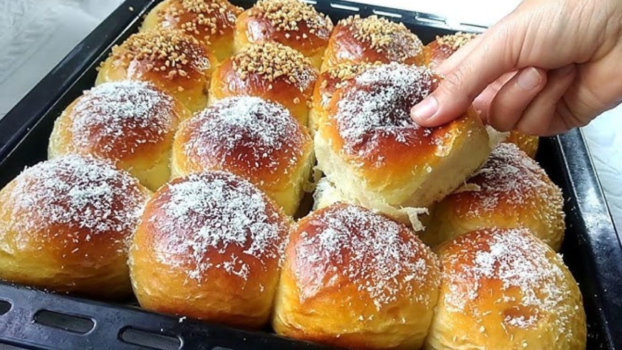 في دقايق معدودة من غير وقفة بالساعات اعملي البريوش القطني بعجينة هشة طرية لأولادك لوجبة شهية 5 في دقايق معدودة من غير وقفة بالساعات اعملي البريوش القطني بعجينة هشة طرية لأولادك لوجبة شهية