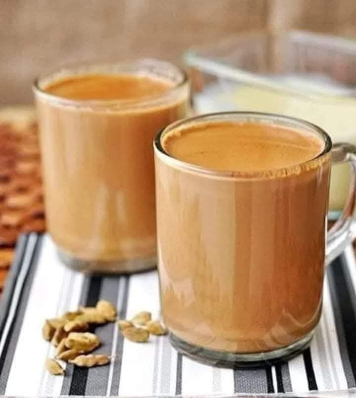 شاي الكرك بطريقة الأصلية وبمكونات اقتصادية لإفطار مميز وبطعم رائع لا يقاوم