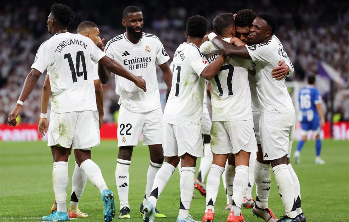 استبعاد كورتوا بعد الخماسية بمرماه .. قائمة الغيابات عن مباراة ريال مدريد وسليتا فيجو اليوم في كأس ملك إسبانيا