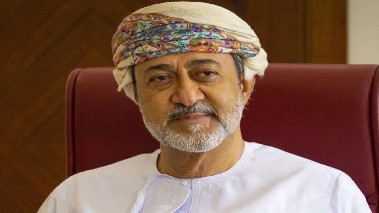 رسمياً مرسومين سلطانيّن مُفرحين للمواطنين والأجانب في الذكرى الخامسة لتولي سيادته مقاليد حكم عُمان 2025