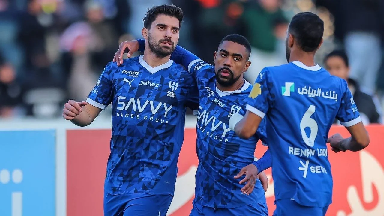 موعد مباراة الهلال والفتح في دوري روشن السعودي 2024/2025 والقنوات الناقلة