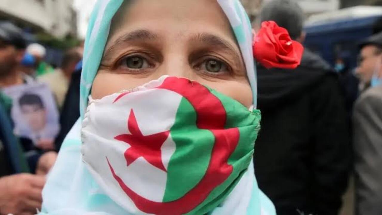 سجل بكل سهولة.. طريقة التسجيل في منحة المرأة الماكثة في البيت في الجزائر والشروط المطلوبة 2 سجل بكل سهولة.. طريقة التسجيل في منحة المرأة الماكثة في البيت في الجزائر والشروط المطلوبة