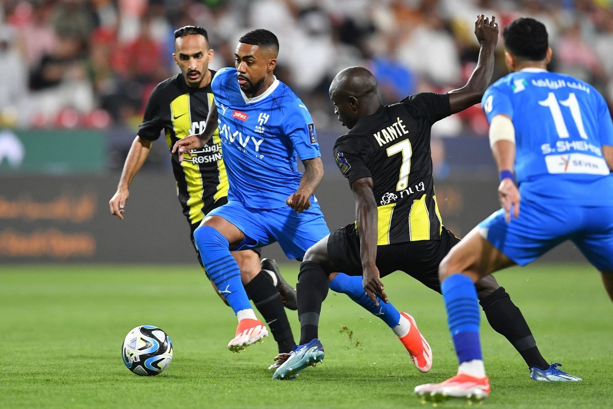 العميد ضد الزعيم.. الاتحاد للانفراد بالصدارة والهلال لإبقاء آماله في البطولة “موعد الجولة 21 والتشكيل”