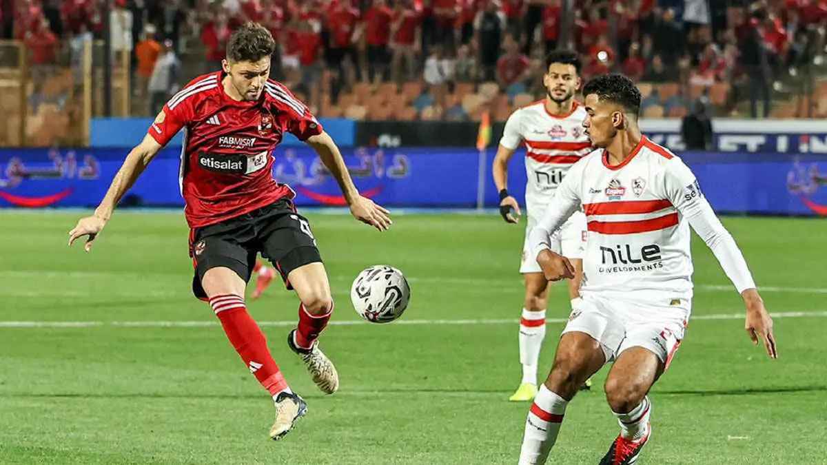 تردد القنوات الناقلة لمباراة الأهلي والزمالك في الدوري المصري الممتاز 2024-2025