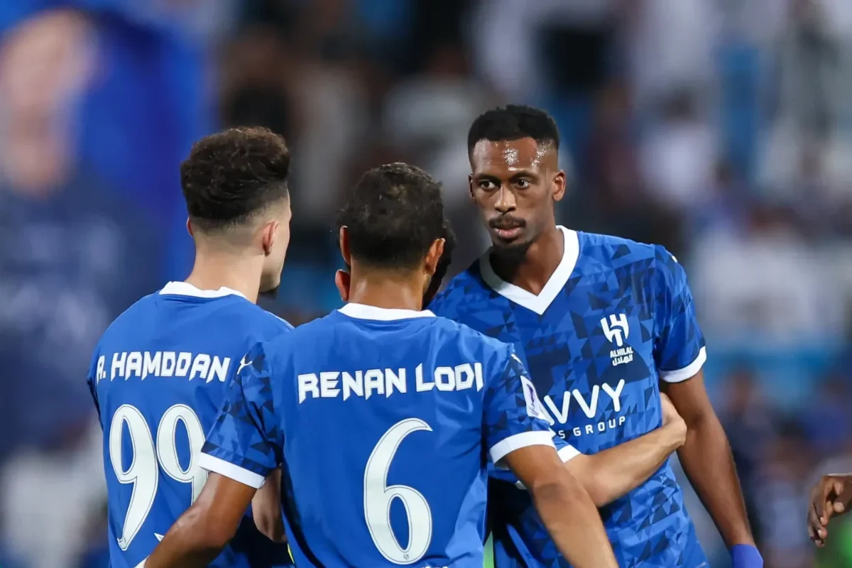 طلب عاجل من الهلال إلى لجنة الحكام بعد مباراة الرياض.. “خطة محكمة لكشف المستور”