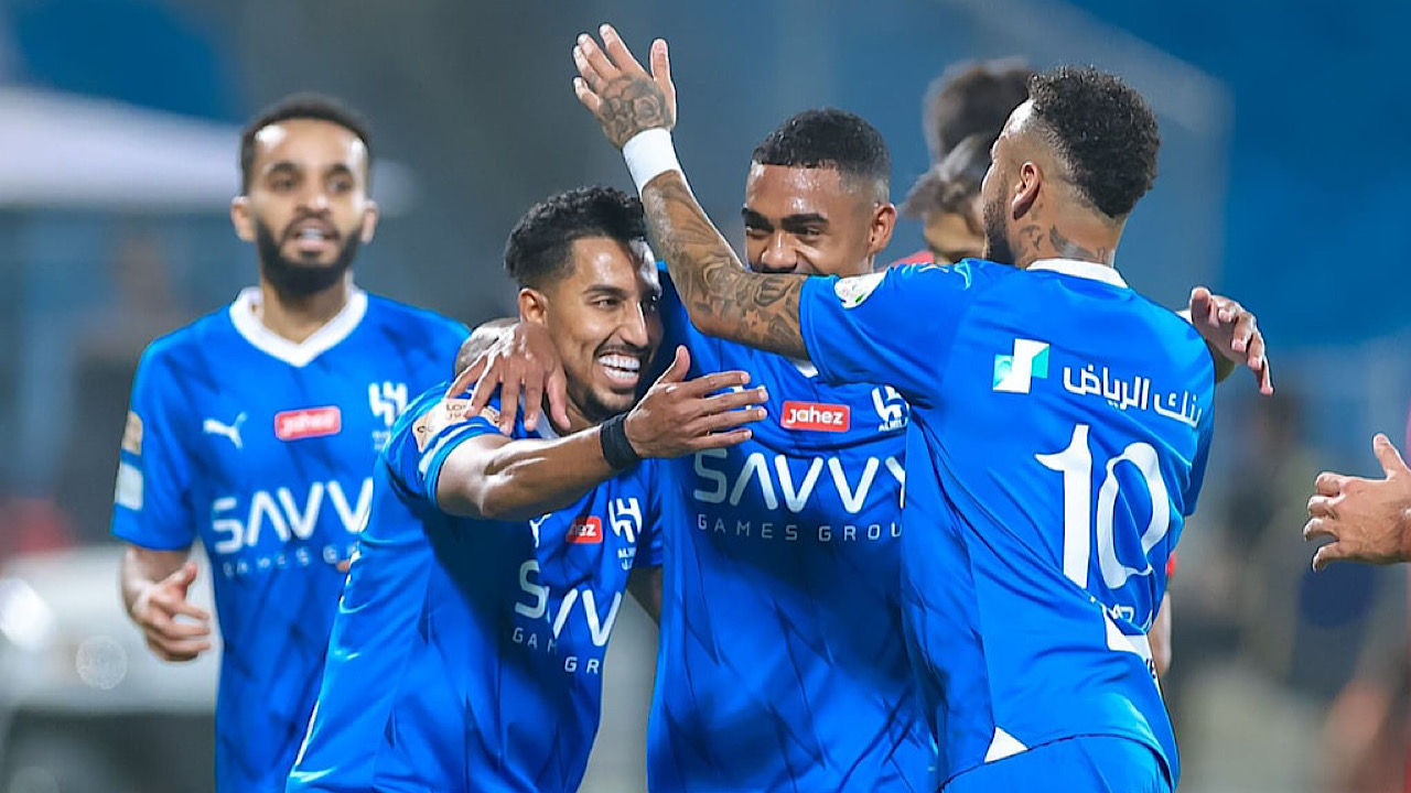 معلقين مباراة الهلال و برسبوليس في دوري أبطال آسيا للنخبة 2024-2025